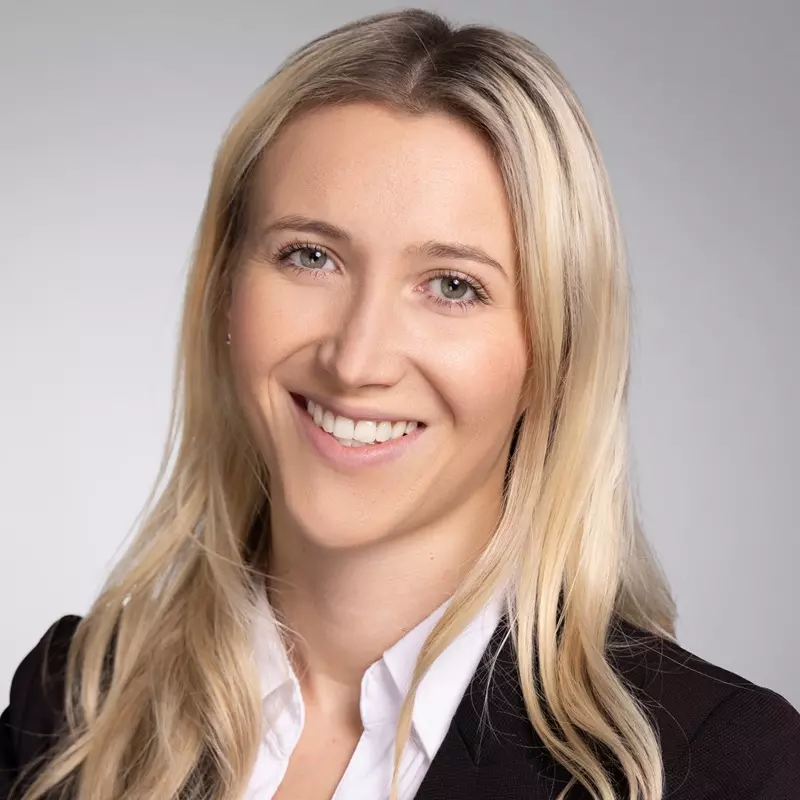 Jennifer Gehlen Portrait von Steuerberaterin Jennifer Gehlen